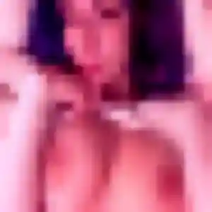 Photo exclusive de Ninon, 33 ans à Six-Fours-les-Plages - plan discret