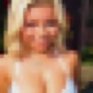 Romina (19 ans) à Terrasson-Lavilledieu cherche un rencontre cougar maintenant