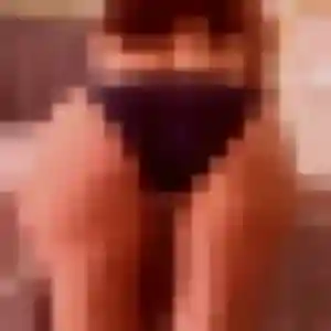 Charmante Leila, 30 ans à Trégunc - la contacter
