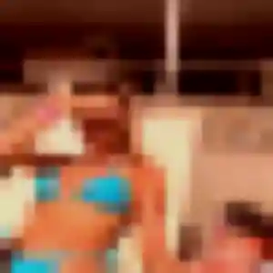 Vera, 27 ans, dispo pour rencontre cougar à Trets