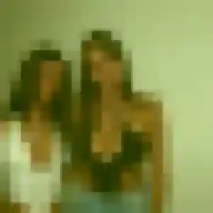 rencontre cougar à Ussel : photo de Bettina, 22 ans - accès libre