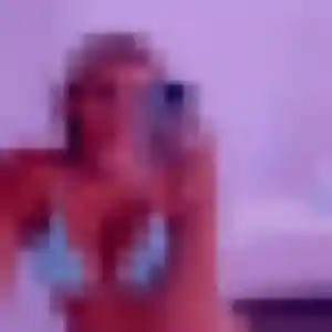 Profil de Zelda à Vias (22 ans) - rencontre cougar gratuit