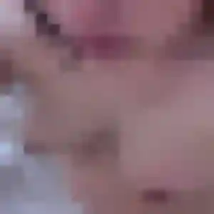 Olympe, 22 ans, connectée à Vidauban pour une rencontre coquine